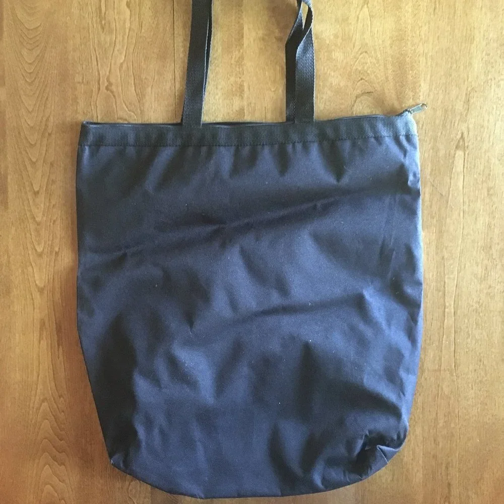 Puerto Vallarta zippered tote bag